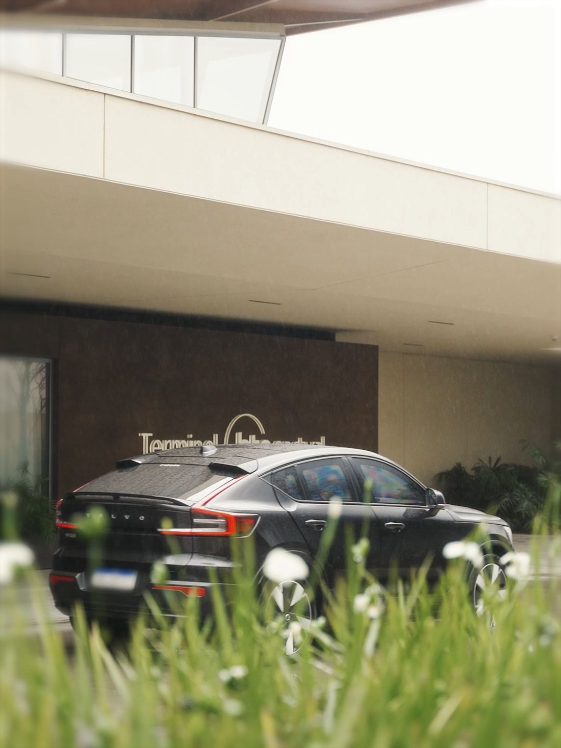 Private entrance and Volvo transfer
